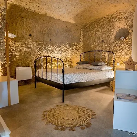 La cavée du coteau, petit cocon troglodytique avec spa d avril à septembre Vouvray Extérieur photo